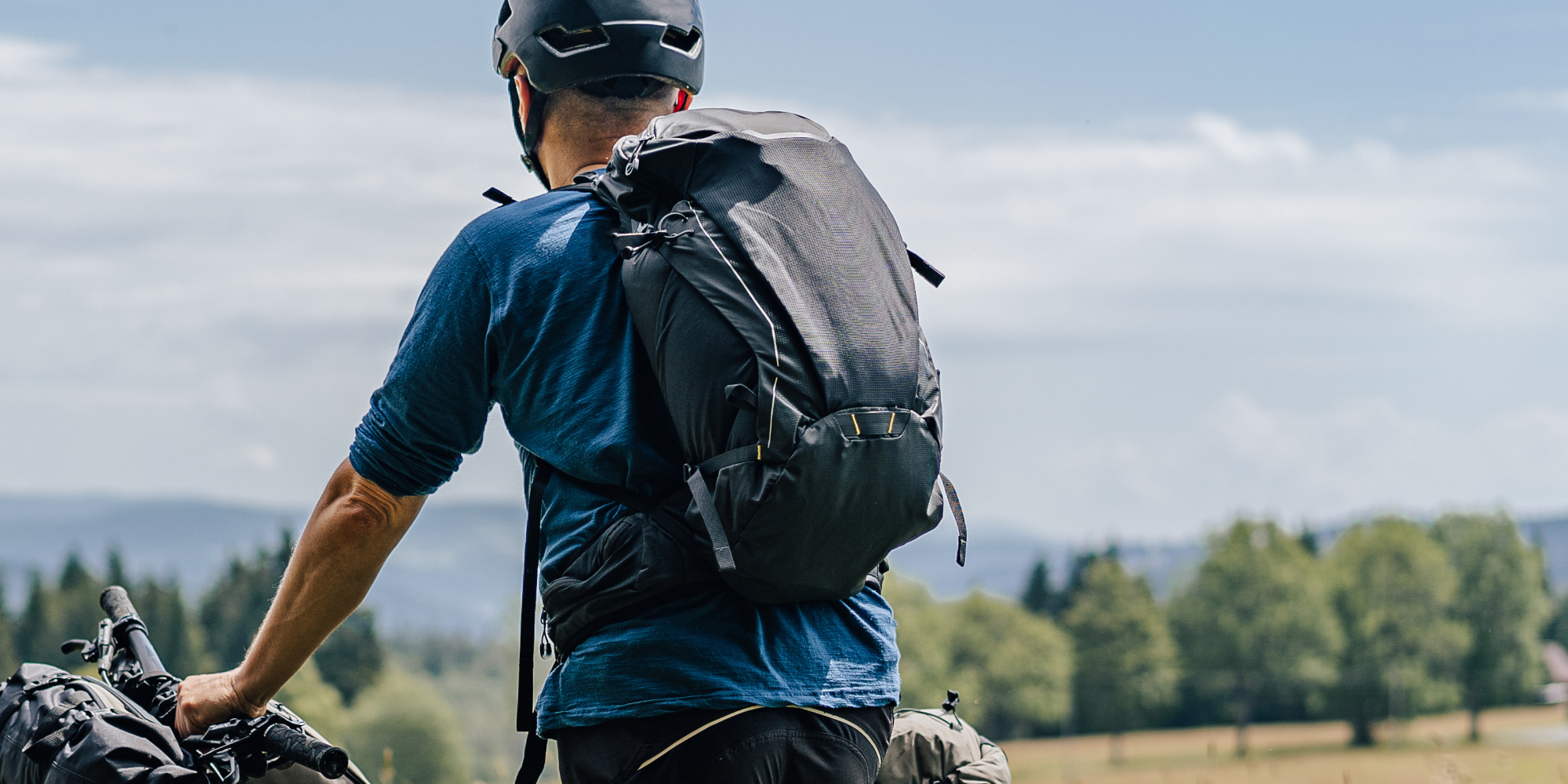 Radfahrer mit Fahrradrucksack