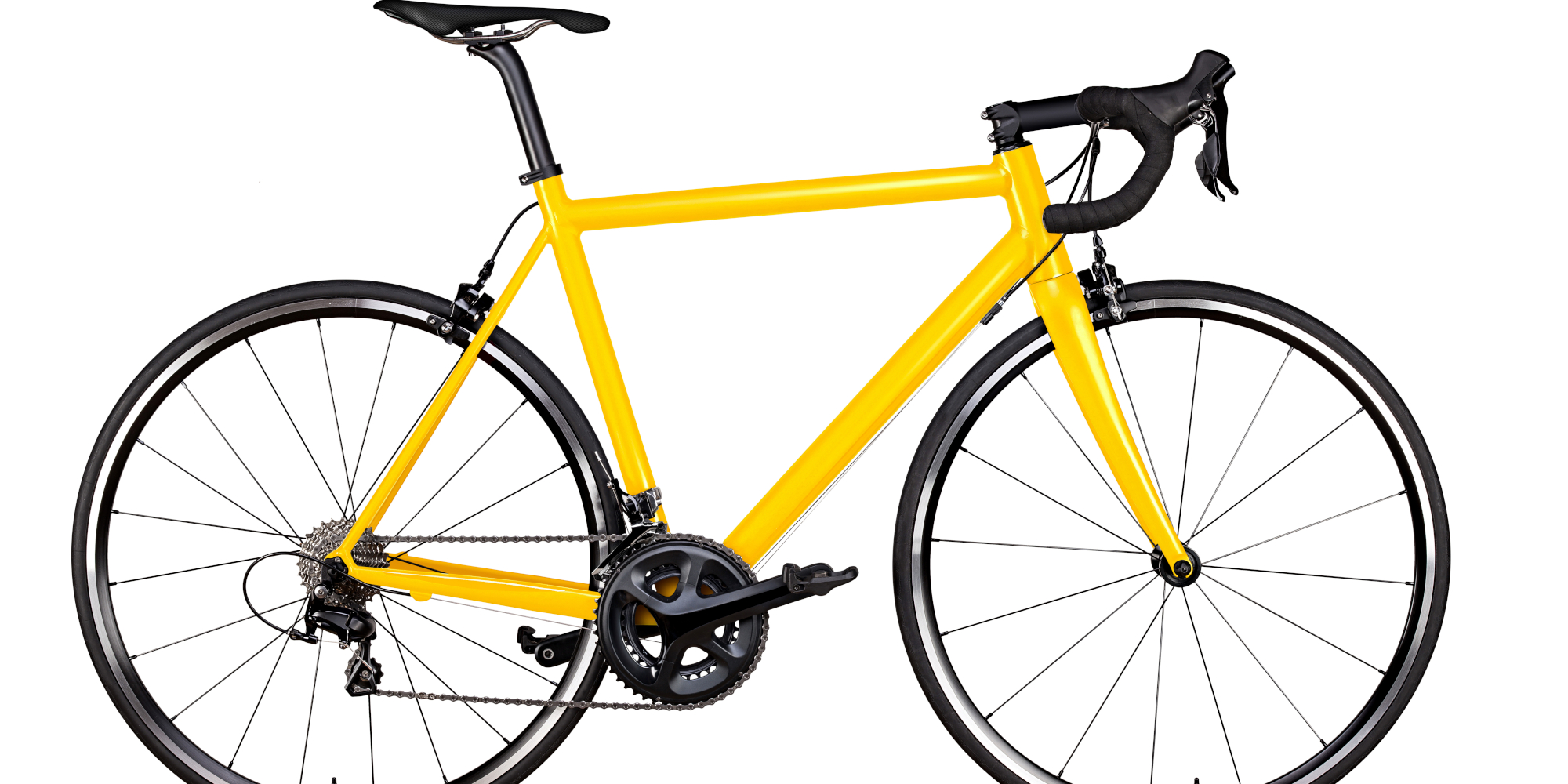 Gelbes Rennrad mit schwarzem Lenker und Laufrädern auf weißem Hintergrund.