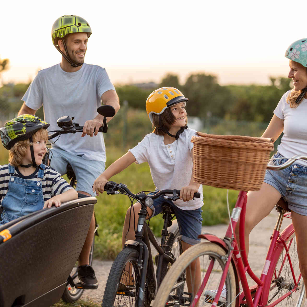 Der BDR als Kopf und Arm des deutschen Radsports Familie fährt auf Fahrrädern