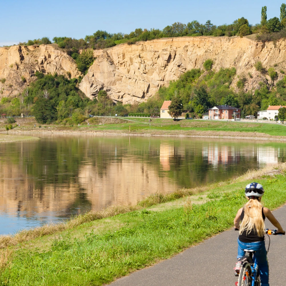Radwege Sachsen – die schönsten Touren Radweg an der Elbe bei Diesbar-Seusslitz