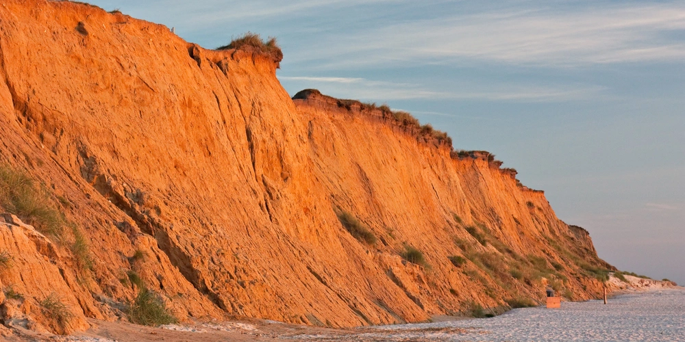 Rotes Kliff bei Kampen auf Sylt im Abendlicht 