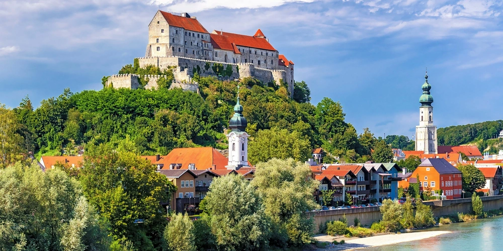 Burg zu Burghausen an der Salzach Burg zu Burghausen an der Salzach