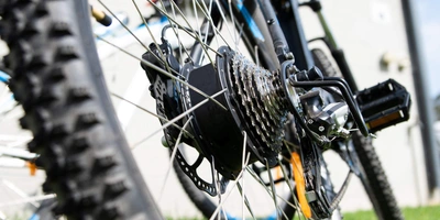 Hintere Reifen eines E-Bikes