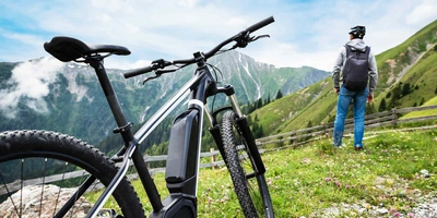 E-Mountainbike in den Bergen E-Mountainbike in den Bergen