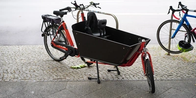 Lastenrad mit Kindersitz