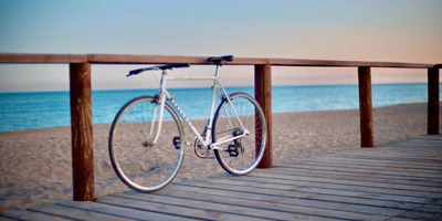 Vintage Rennrad – die Lust an Retro Vintage Bike am Strand